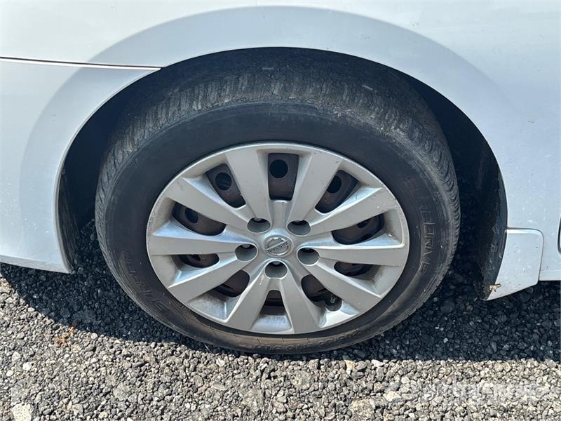 Nissan Sentra Automobile Sõiduautod