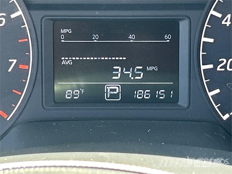 Nissan Sentra Automobile Sõiduautod