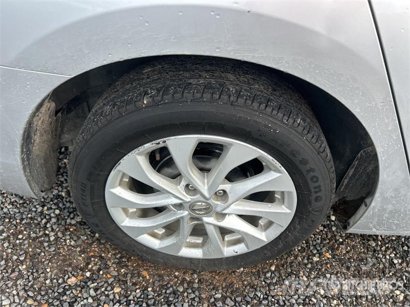 Nissan Sentra Automobile Cars