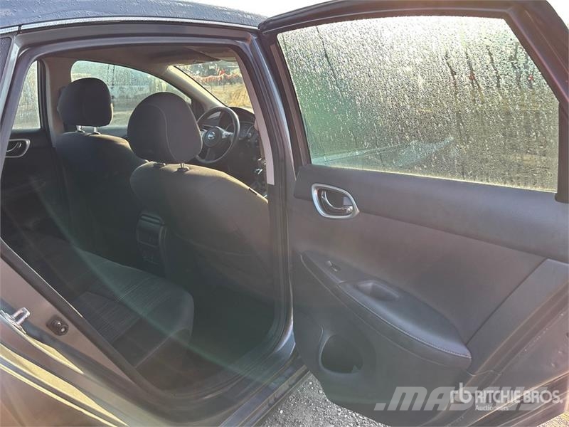 Nissan Sentra Automobile Avtomobili