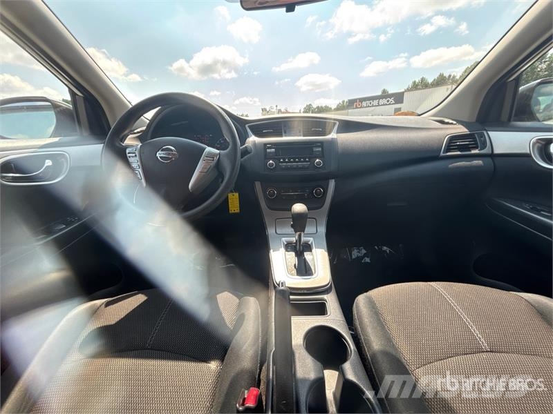Nissan Sentra Automobile Sõiduautod