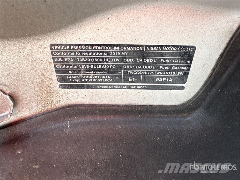 Nissan Sentra Automobile Automobily