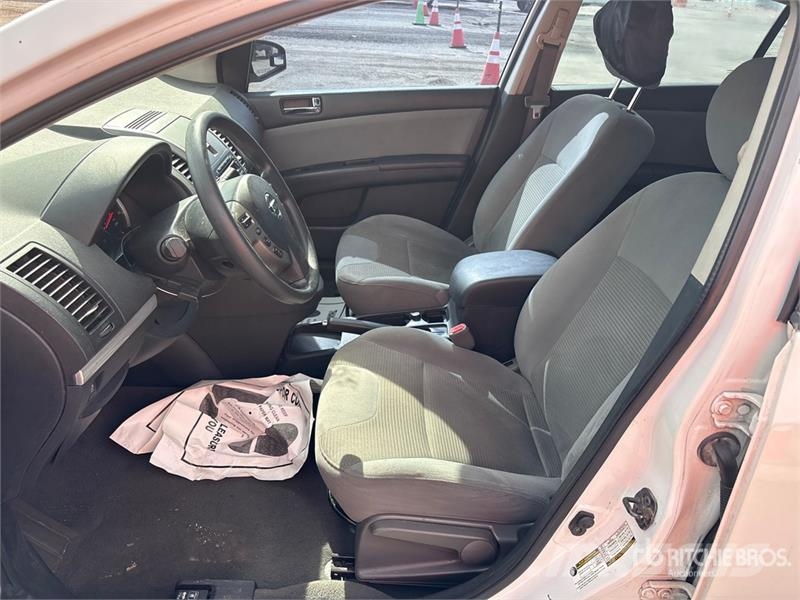 Nissan Sentra Automobile Automobily