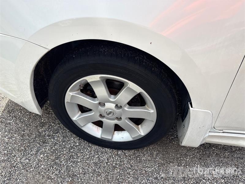 Nissan Sentra Automobile Automobily