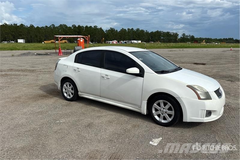 Nissan Sentra Automobile Automobily