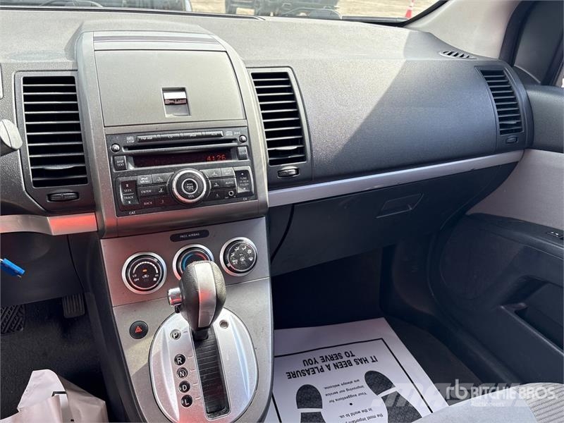 Nissan Sentra Automobile Automobily