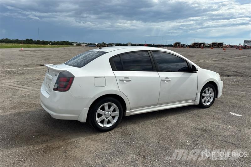 Nissan Sentra Automobile Automobily