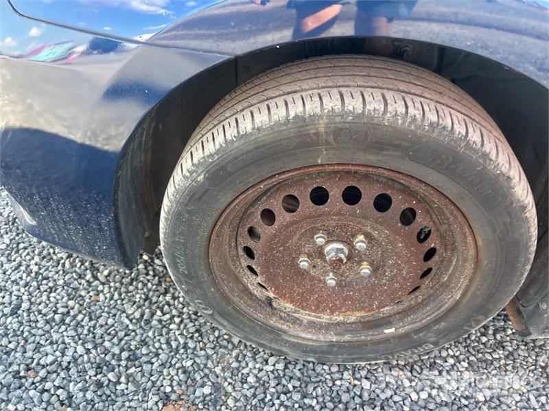 Nissan Sentra SV Automobile Henkilöautot