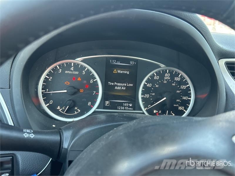Nissan Sentra SV Automobile Henkilöautot