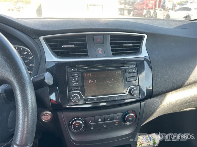 Nissan Sentra SV Automobile Henkilöautot