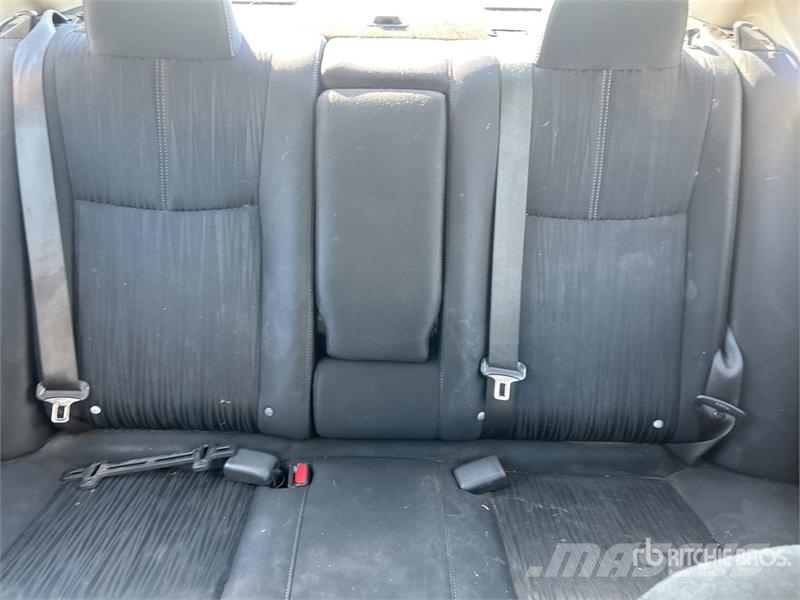 Nissan Sentra SV Automobile Henkilöautot