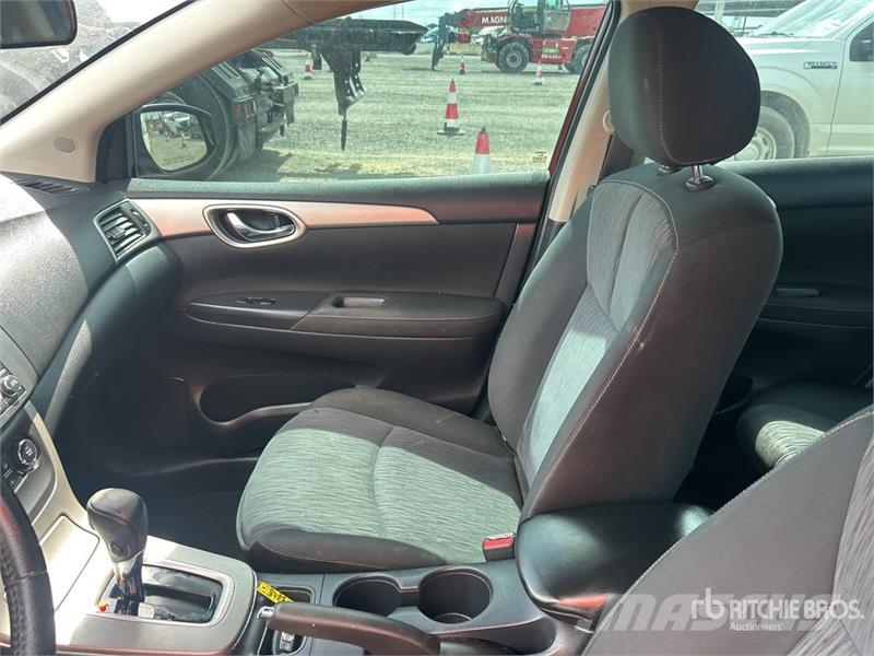 Nissan Sentra SV Automobile 자동차