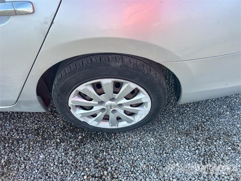 Nissan Sentra SV SV Automobile 汽车