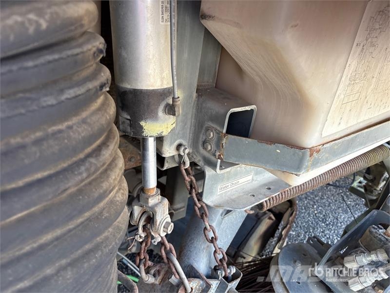 Nissan UD3300 Feiebiler