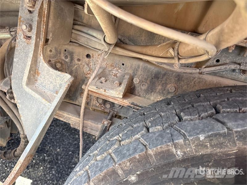 Nissan UD3300 Feiebiler