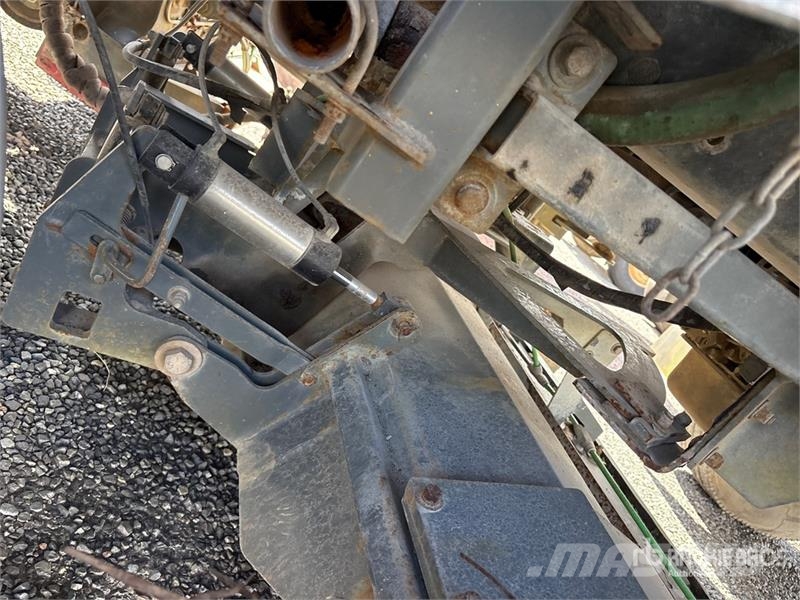 Nissan UD3300 Feiebiler