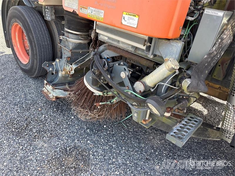 Nissan UD3300 Feiebiler