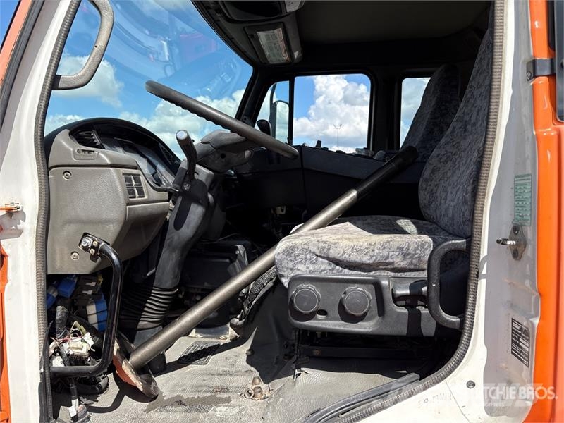 Nissan UD3300 Feiebiler