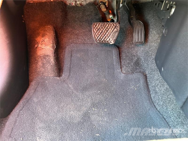 Nissan Versa Automobile Автомобілі