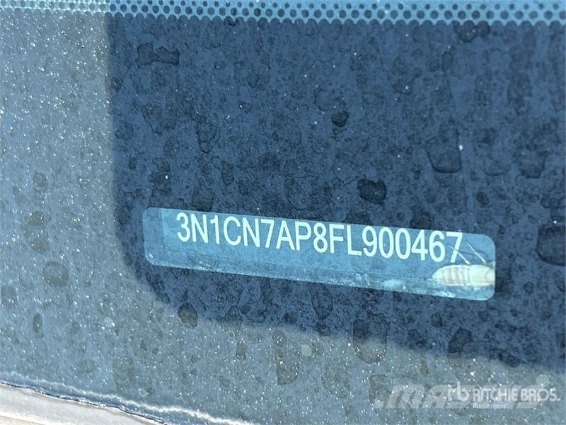 Nissan Versa Automobile Автомобілі