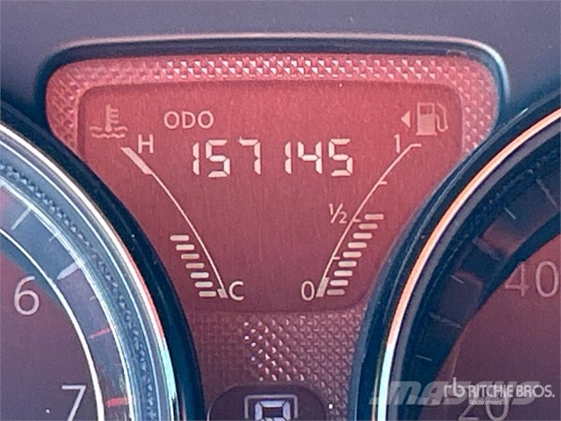 Nissan Versa Automobile Автомобілі