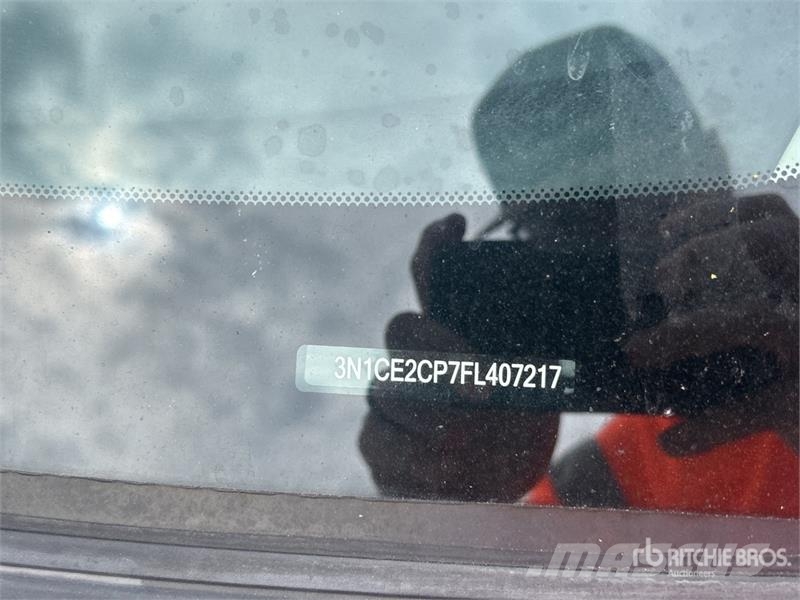 Nissan Versa SV Automobile Kistehergépjárművek