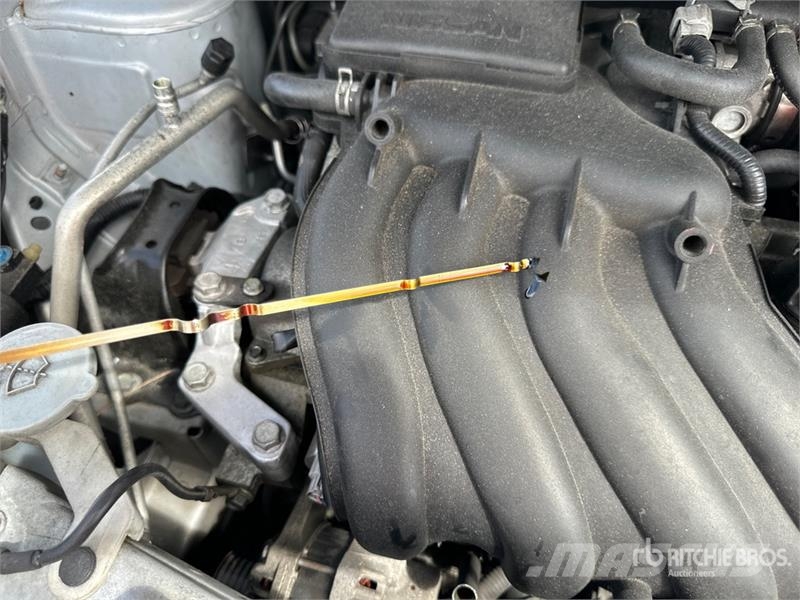 Nissan Versa SV Automobile Avtomobili