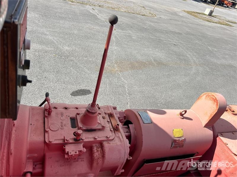 NLB HP320 10K 20 ft T/A Gooseneck 10300-D Generator Eq Biltransportsläp