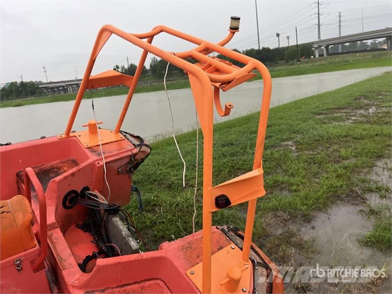 Norsafe 19 ft Rescue Boat (Inoperable) Other components