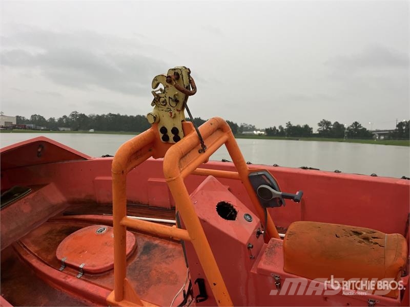 Norsafe 19 ft Rescue Boat (Inoperable) Other components
