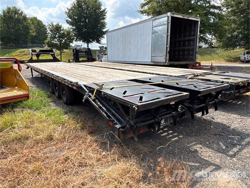 NorStar 40 ft Tri/A Gooseneck Equipment Trailer Przyczepy do transportu samochodów
