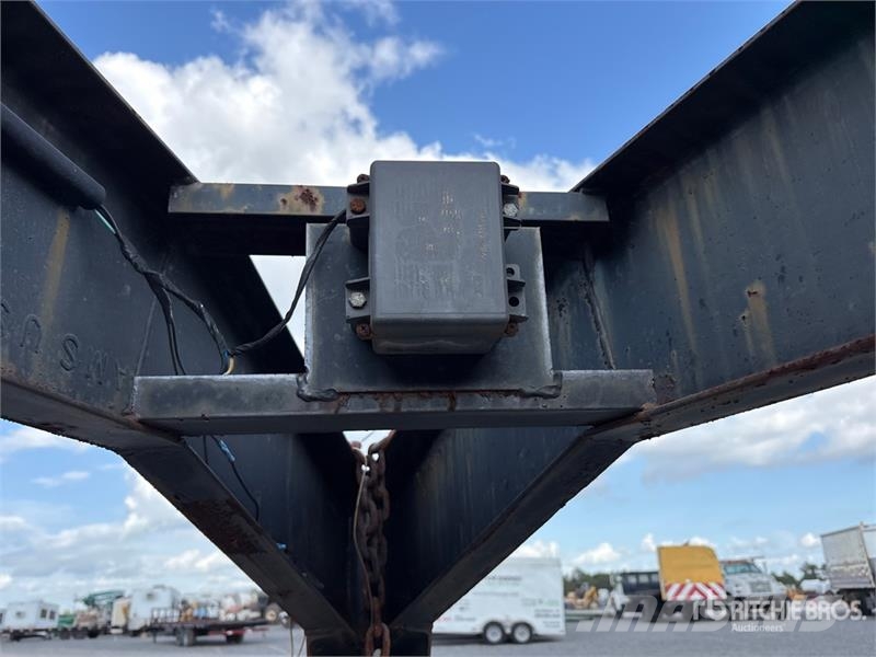 Novae 35 ft T/A Gooseneck Flatbed Trailer Plato/keson prikolice