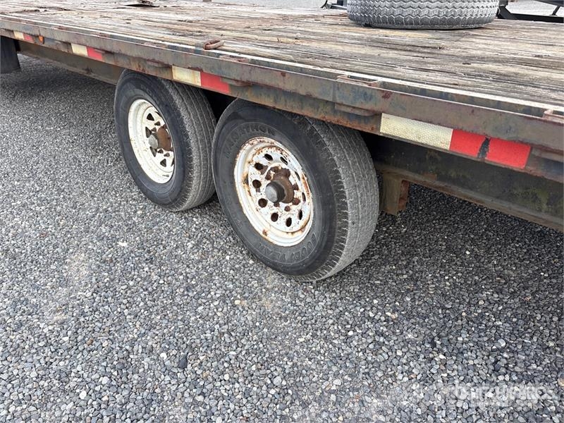 Novae 35 ft T/A Gooseneck Flatbed Trailer Plato/keson prikolice