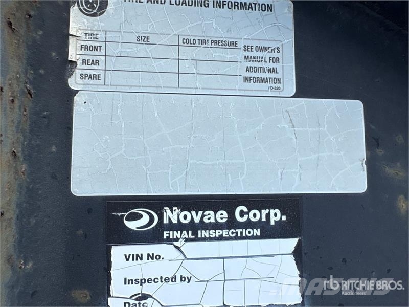 Novae 35 ft T/A Gooseneck Flatbed Trailer Plato/keson prikolice