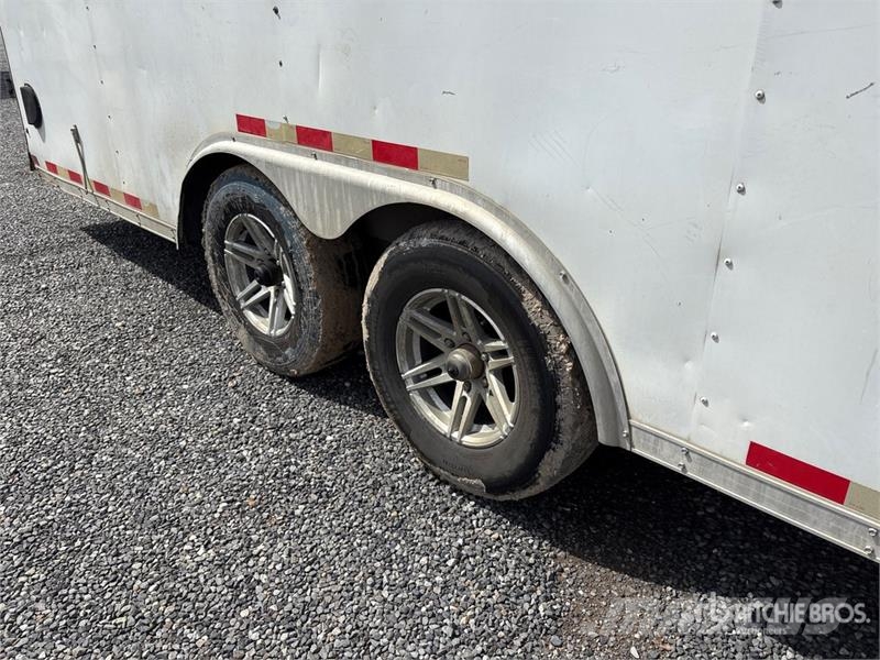  Novae STW10220TA-100 20 ft T/A Enclosed Trailer ボックスボディートレーラー
