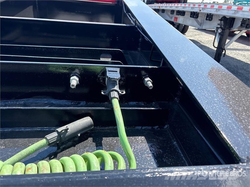 Nuttall 235LB T/A Lowboy Oilfield Trailer Macchine utensili