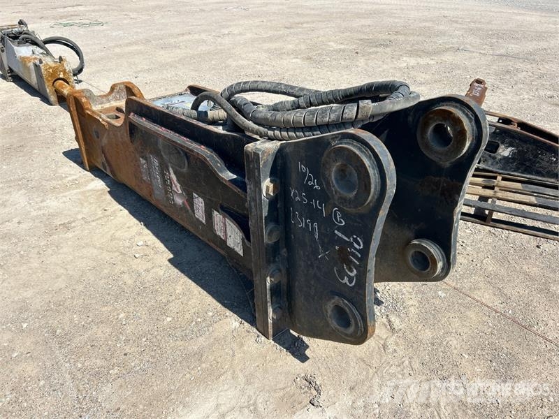 Okada ORV12000 Hydraulic Breaker Kladiva