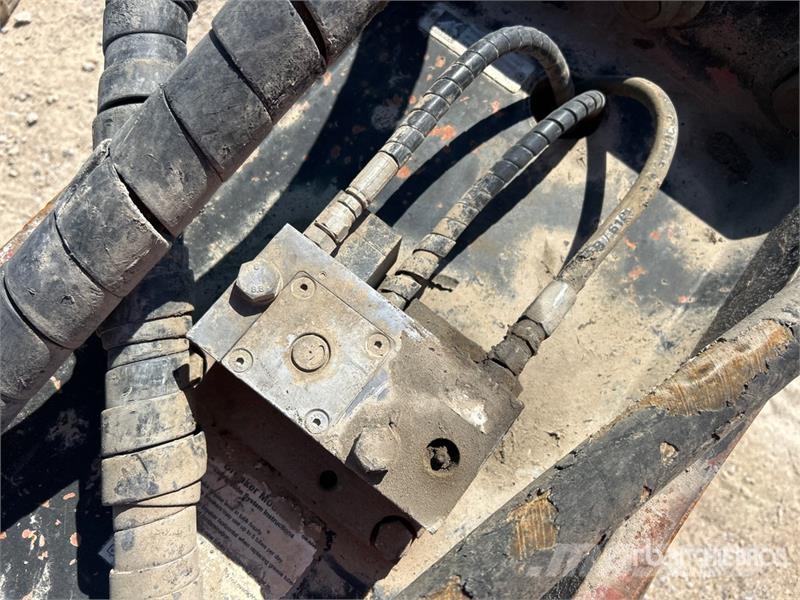 Okada ORV12000 Hydraulic Breaker Kladiva