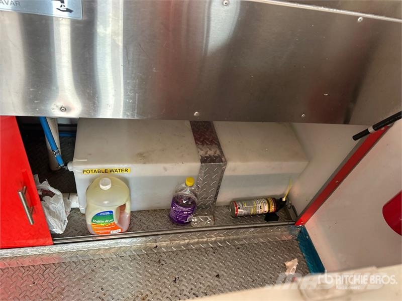 Oma 16 ft T/A Food Concession Trailer 其他拖車