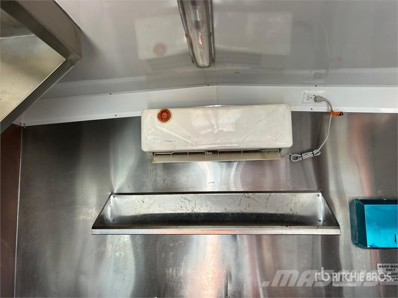 Oma 16 ft T/A Food Concession Trailer 其他拖車