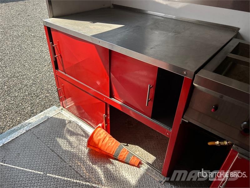 Oma 16 ft T/A Food Concession Trailer 其他拖車