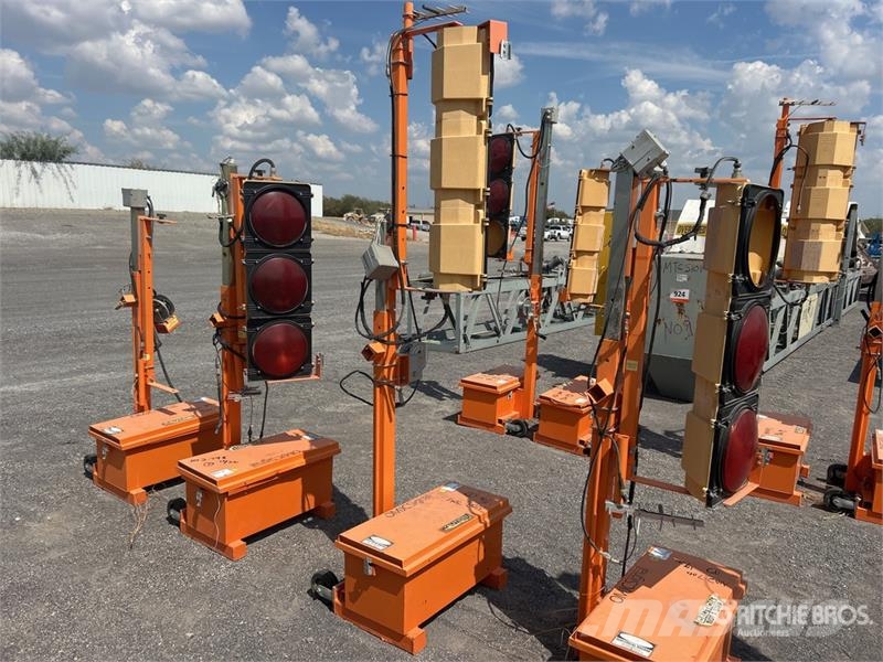 OMJC Signal Inc. Traffic Light Svetlobni stolpi
