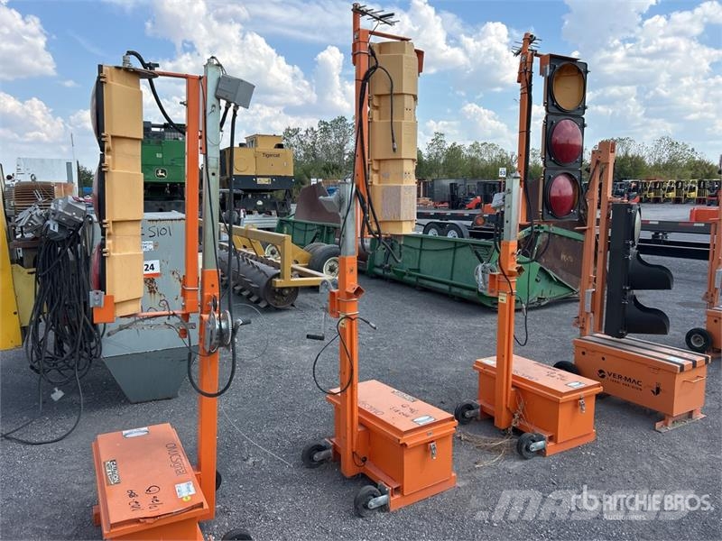 OMJC Signal Inc. Traffic Light Svetlobni stolpi