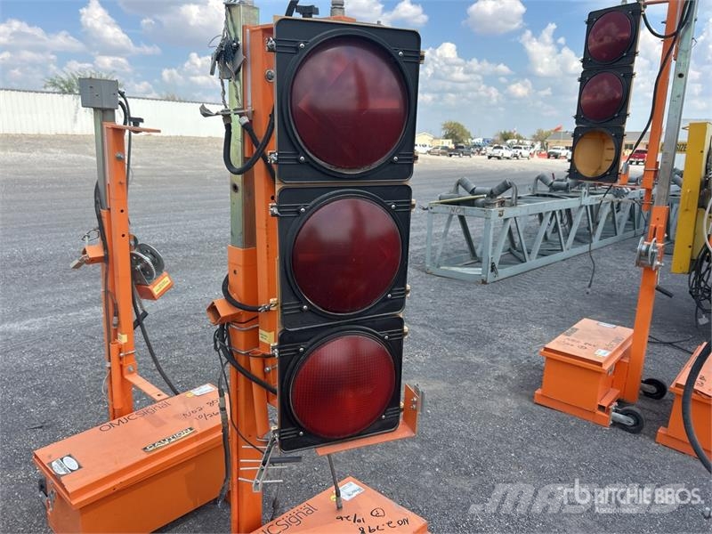 OMJC Signal Inc. Traffic Light Svetlobni stolpi