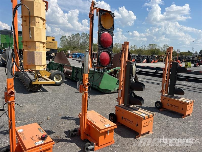 OMJC Signal Inc. Traffic Light Svetlobni stolpi