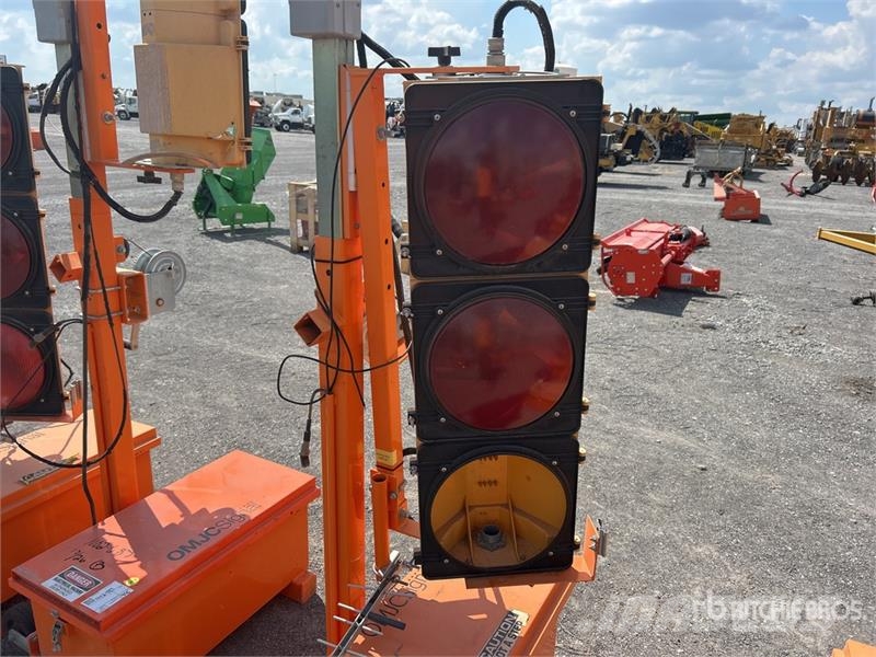 OMJC Signal Inc. Traffic Light Svetlobni stolpi