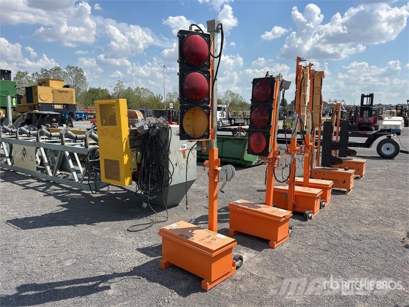 OMJC Signal Inc. Traffic Light Svetlobni stolpi