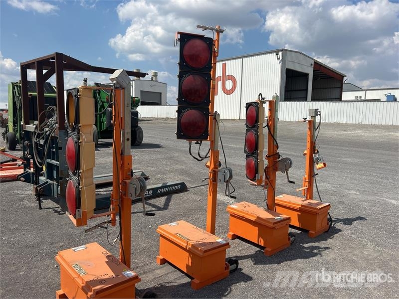 OMJC Signal Inc. Traffic Light Svetlobni stolpi