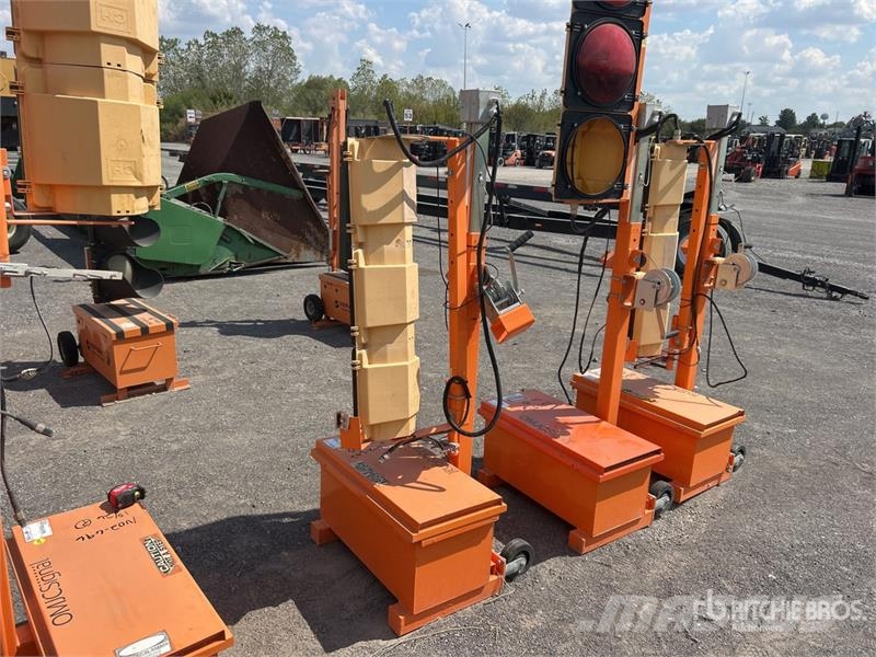 OMJC Signal Inc. Traffic Light Svetlobni stolpi