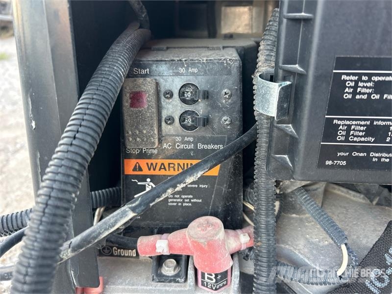Onan 5.5HGJAB-1038D 5.5 kW Skid-Mounted . Generator Set مولدات ديزل